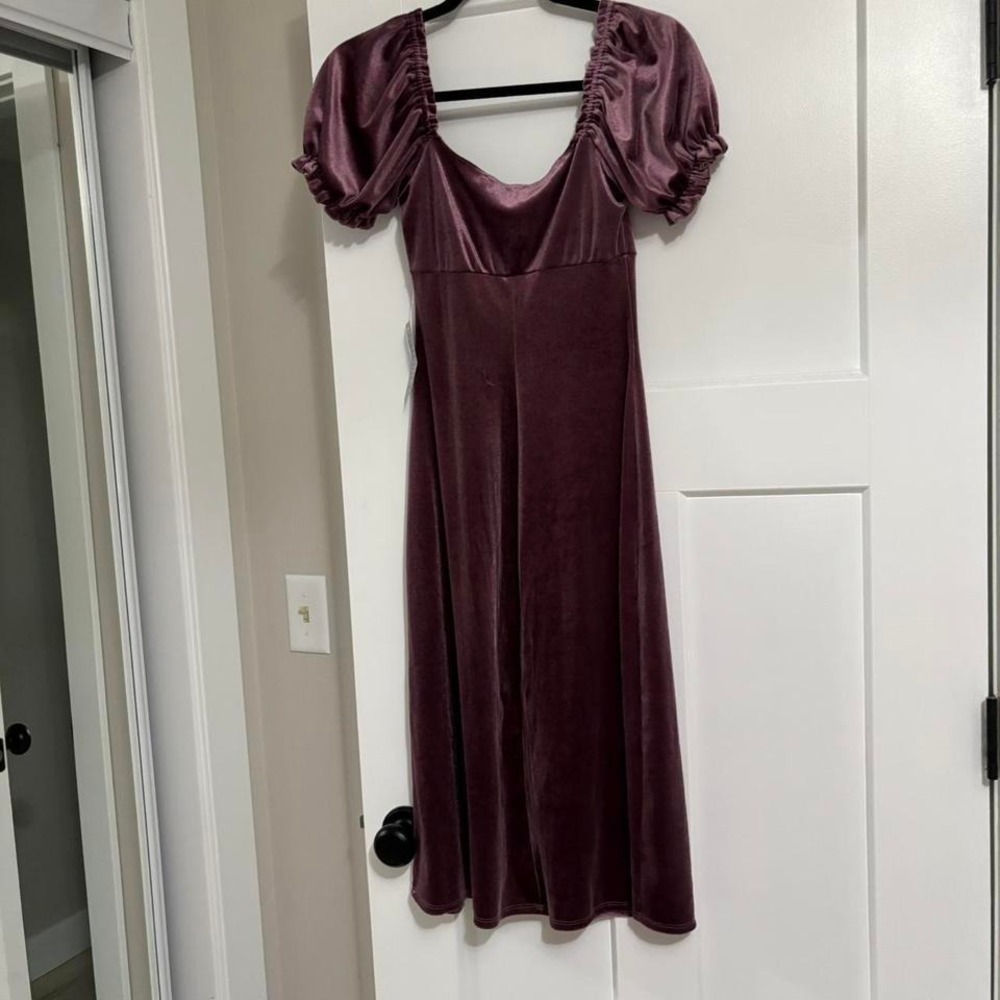 Violet velvet All in Favor midi dress new‎ with tags* puff sleeve - Picture 5 of 6